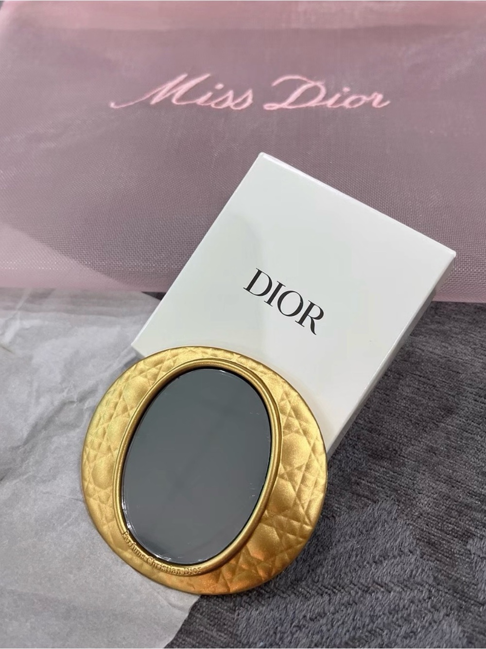Dior Beauty Parfums Gold Quilted Round Makeup Portable Compact Mirror